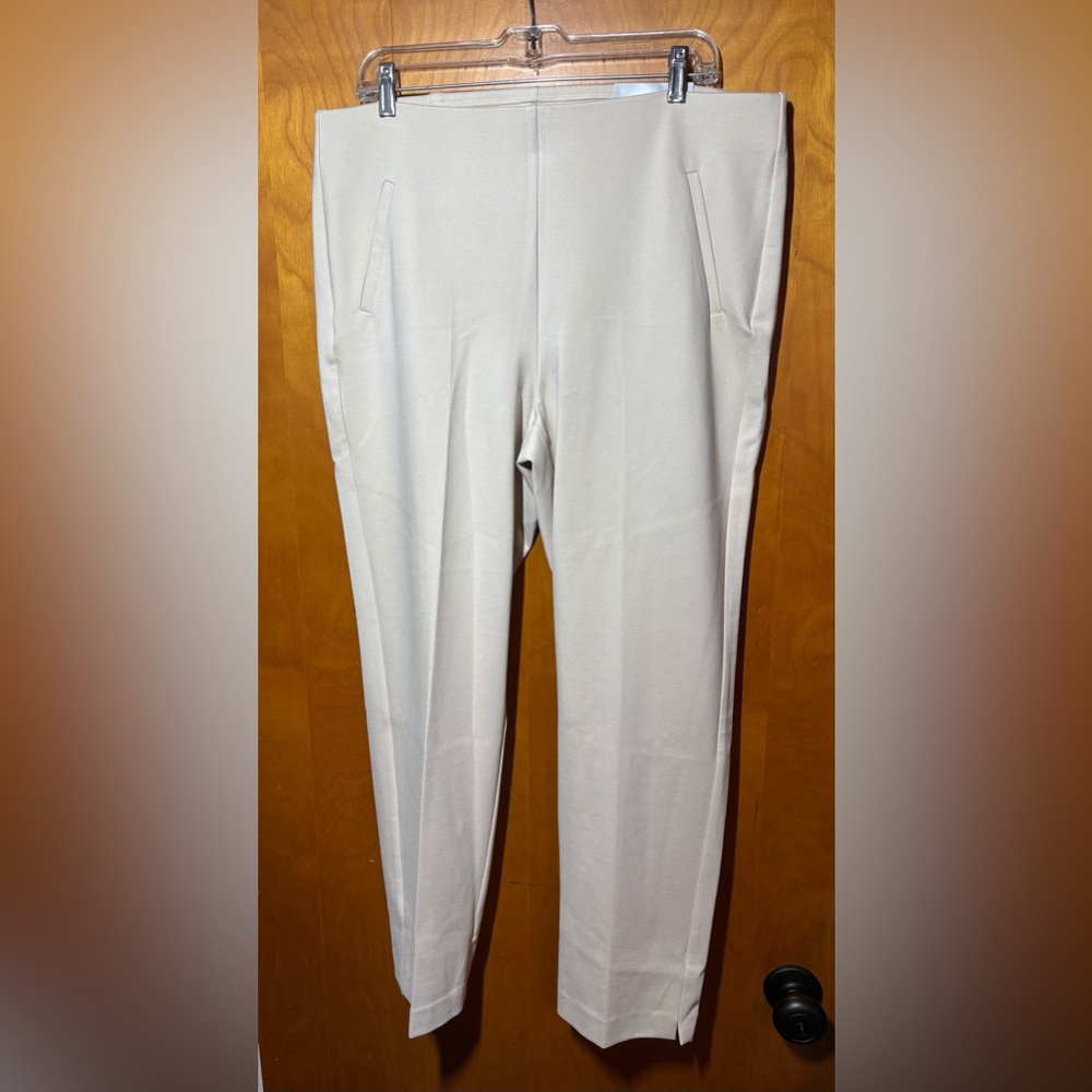 Chico’s So Slimming Juliet Pant, size 2.5 (14)
